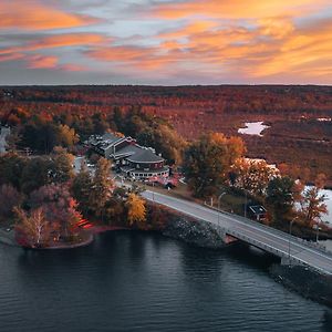 Hotel Lac Brome